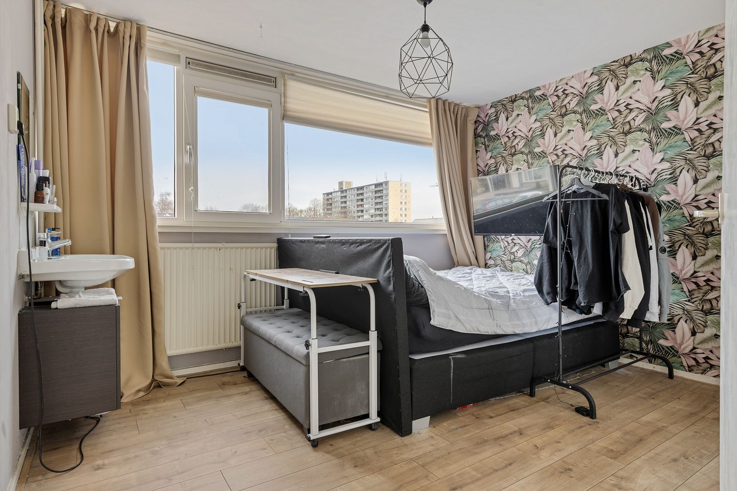 Spacious Four-Bedroom Family Home with Solar Panels in Child-Friendly Hoogezand — 19