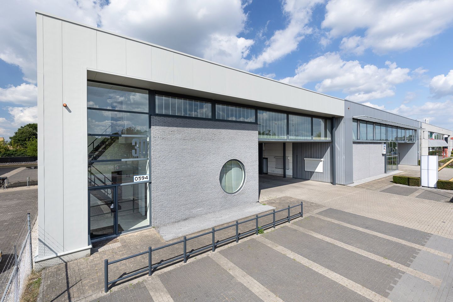 Bekijk foto 1 van Dirk Boutslaan 28-30