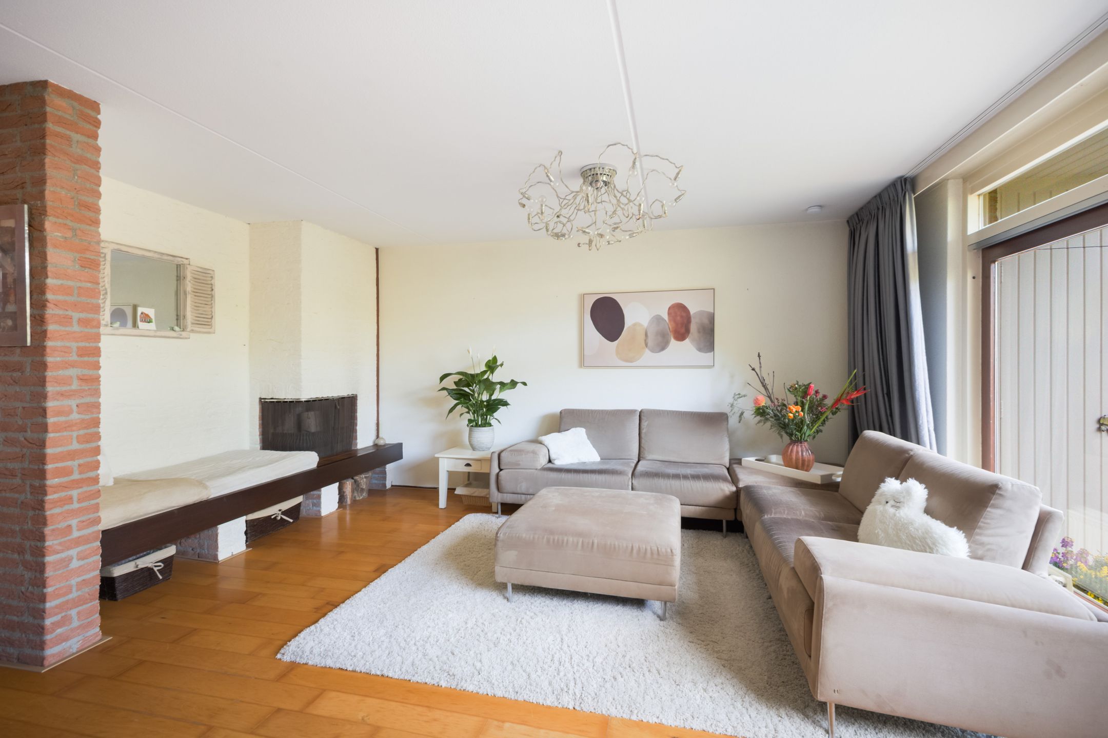 Foto 9 van de Zoom 24