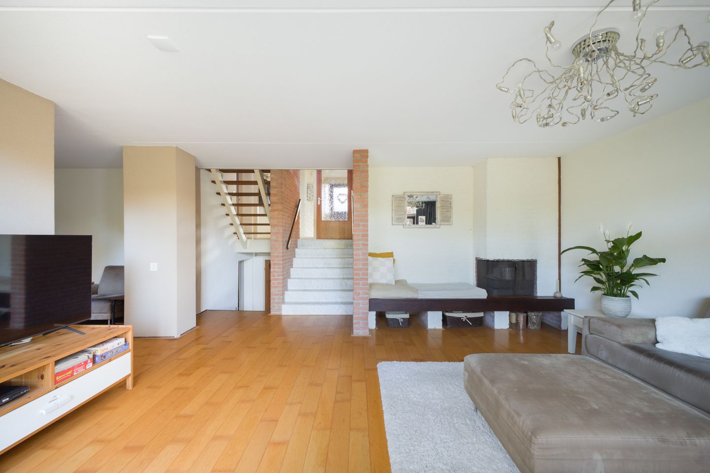 Foto 10 van de Zoom 24