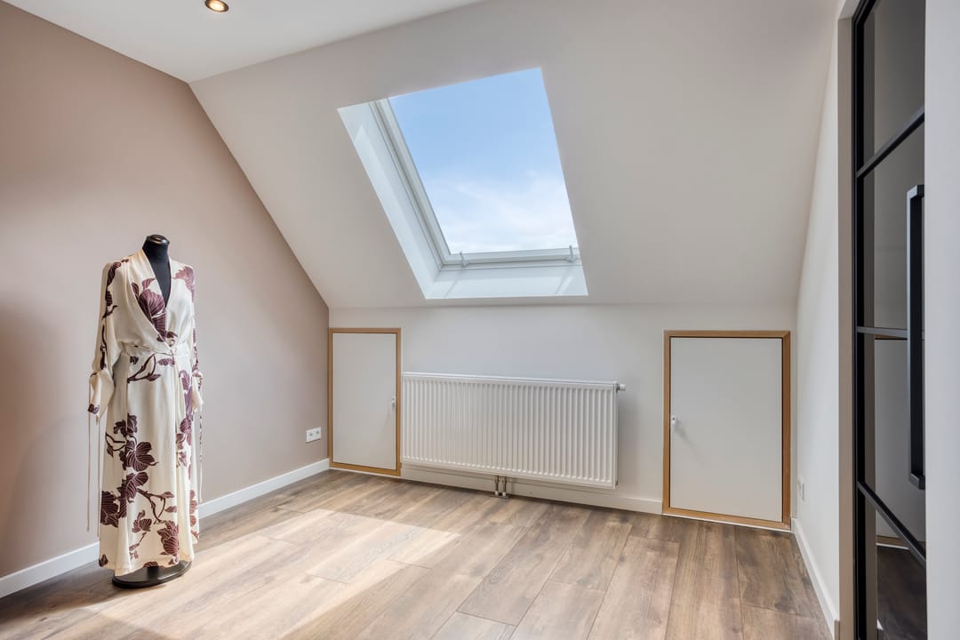 Energy-efficient corner home at the forest edge with five bedrooms and four floors — 31