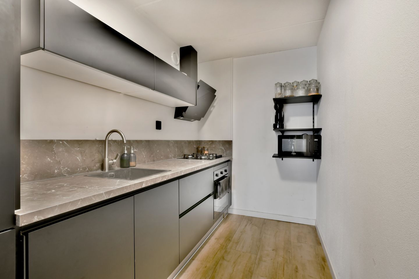 Foto 10 van Scherpenzeelstraat 61