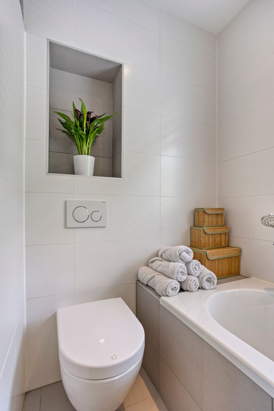 Energy-efficient corner home at the forest edge with five bedrooms and four floors — 28