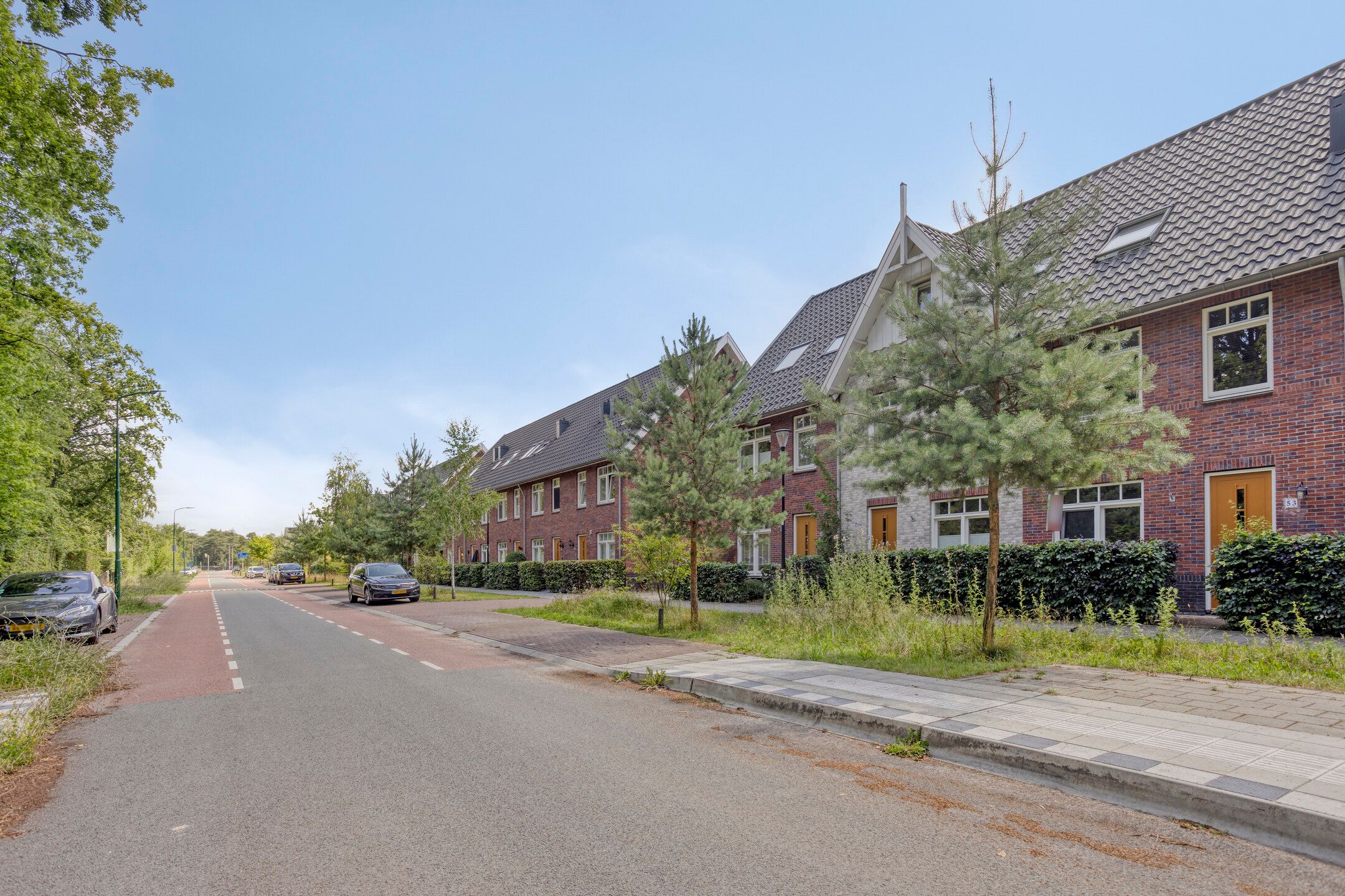 Energy-efficient corner home at the forest edge with five bedrooms and four floors — 45