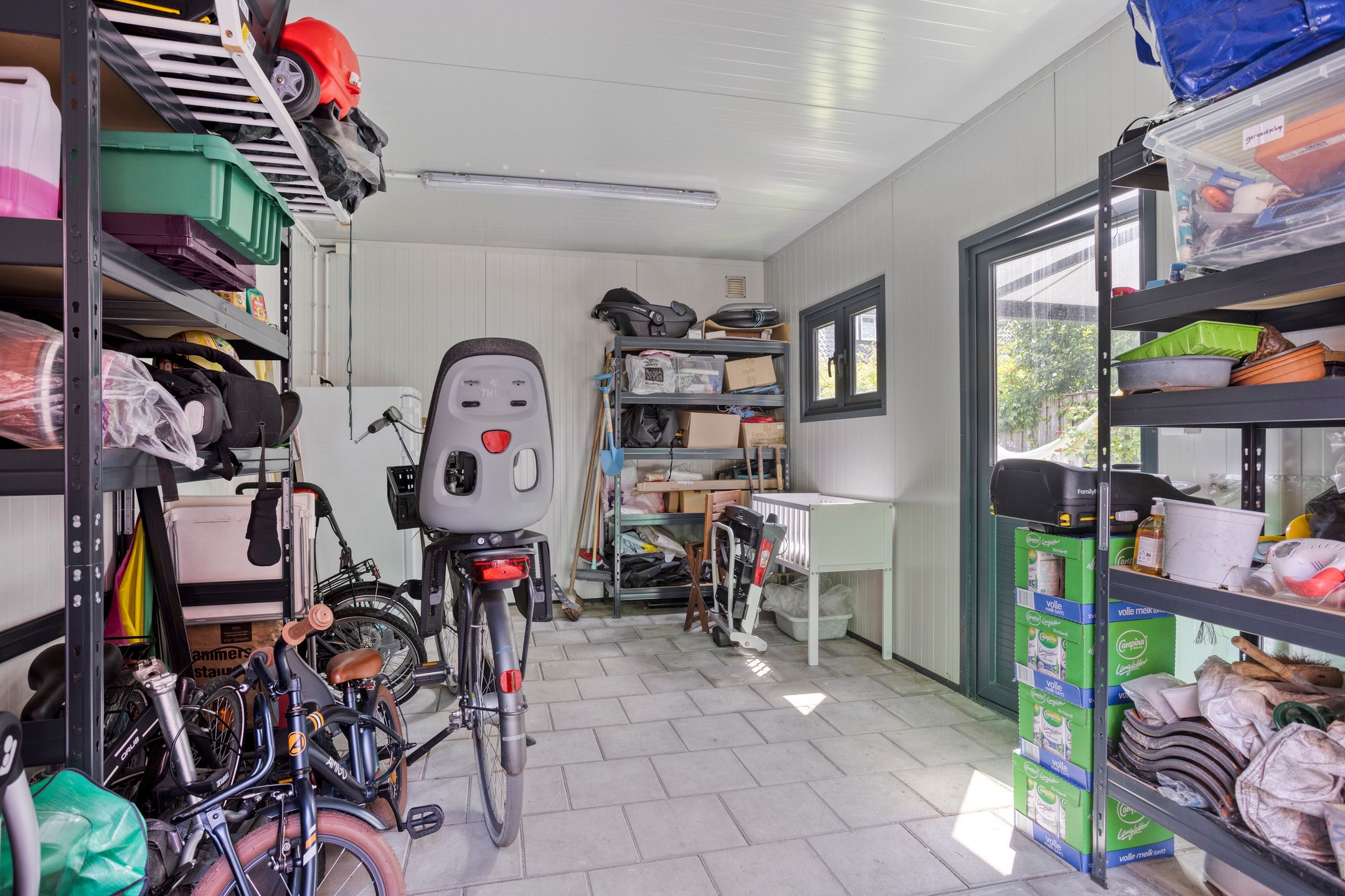 Energy-efficient corner home at the forest edge with five bedrooms and four floors — 36
