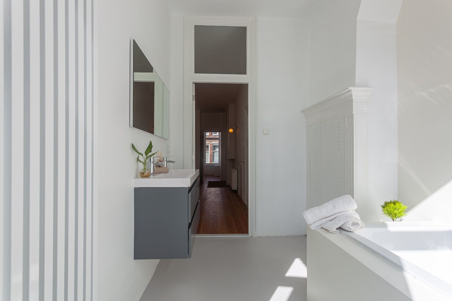 Photo 19 of Halleystraat 4