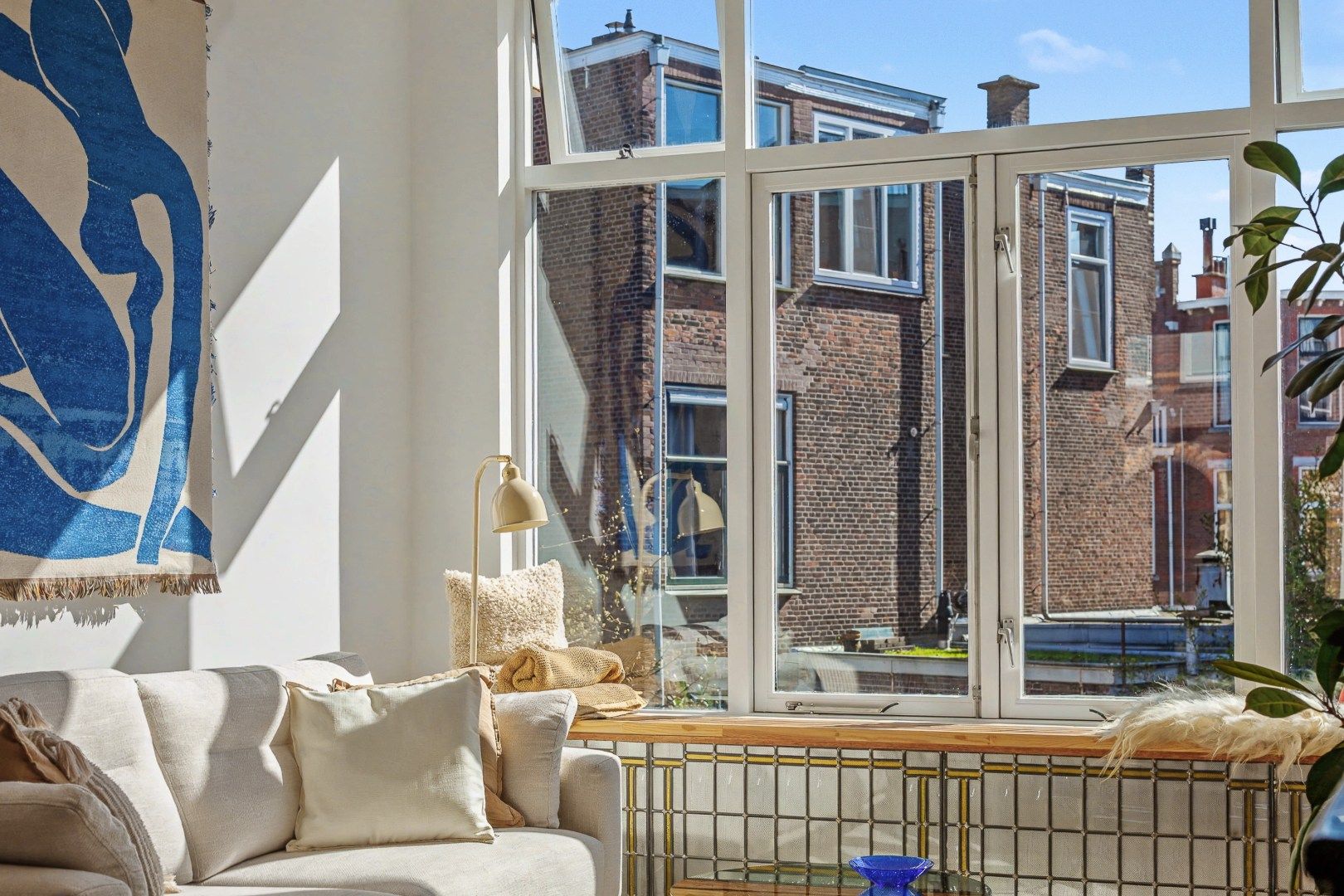 Photo 3 of Halleystraat 4