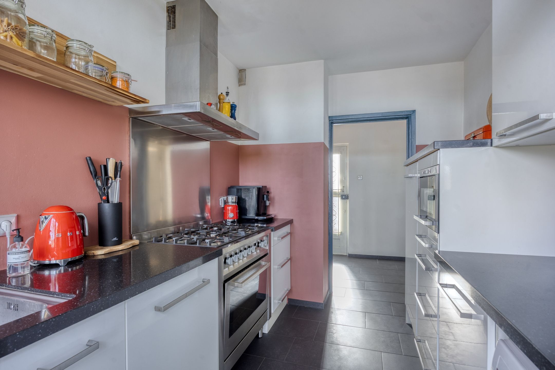 Photo 9 of Ruysdaelstraat 100