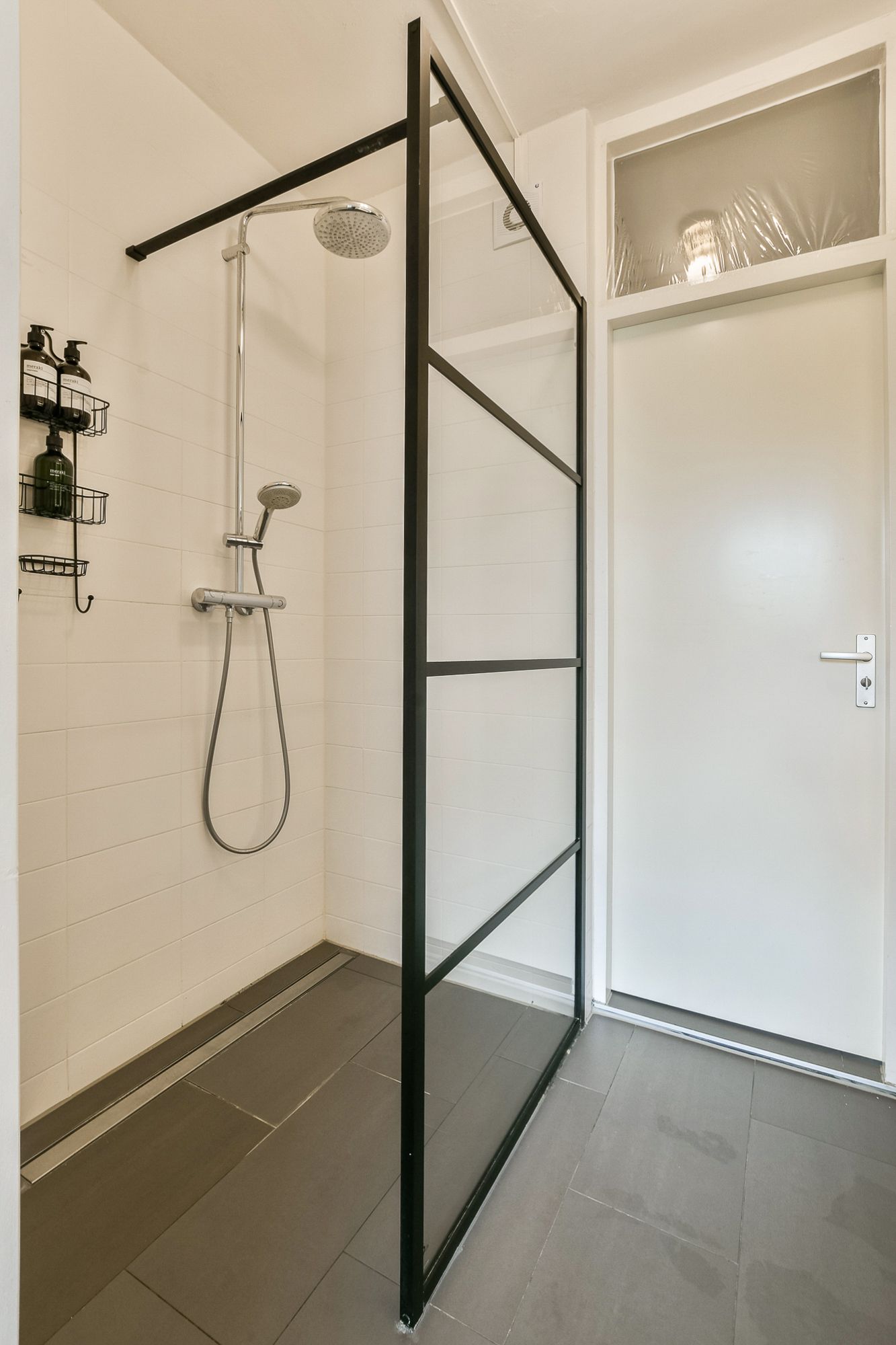 Foto 20 van Amerbos 463