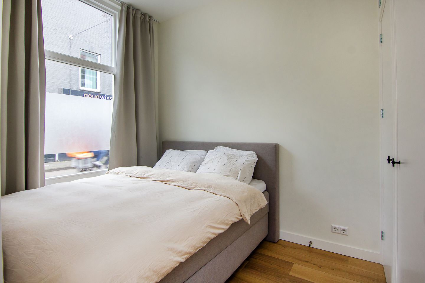Move-In Ready Gem in Haarlem Generaalsbuurt — 14