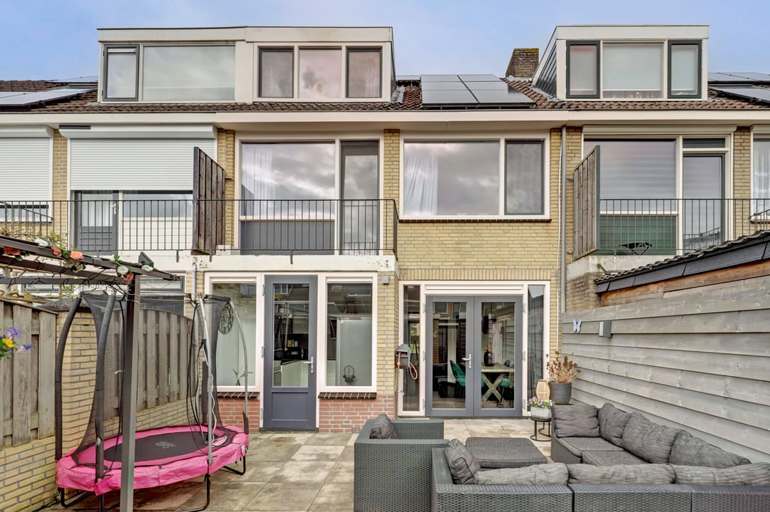 Photo 37 of Willem-Alexanderstraat 4