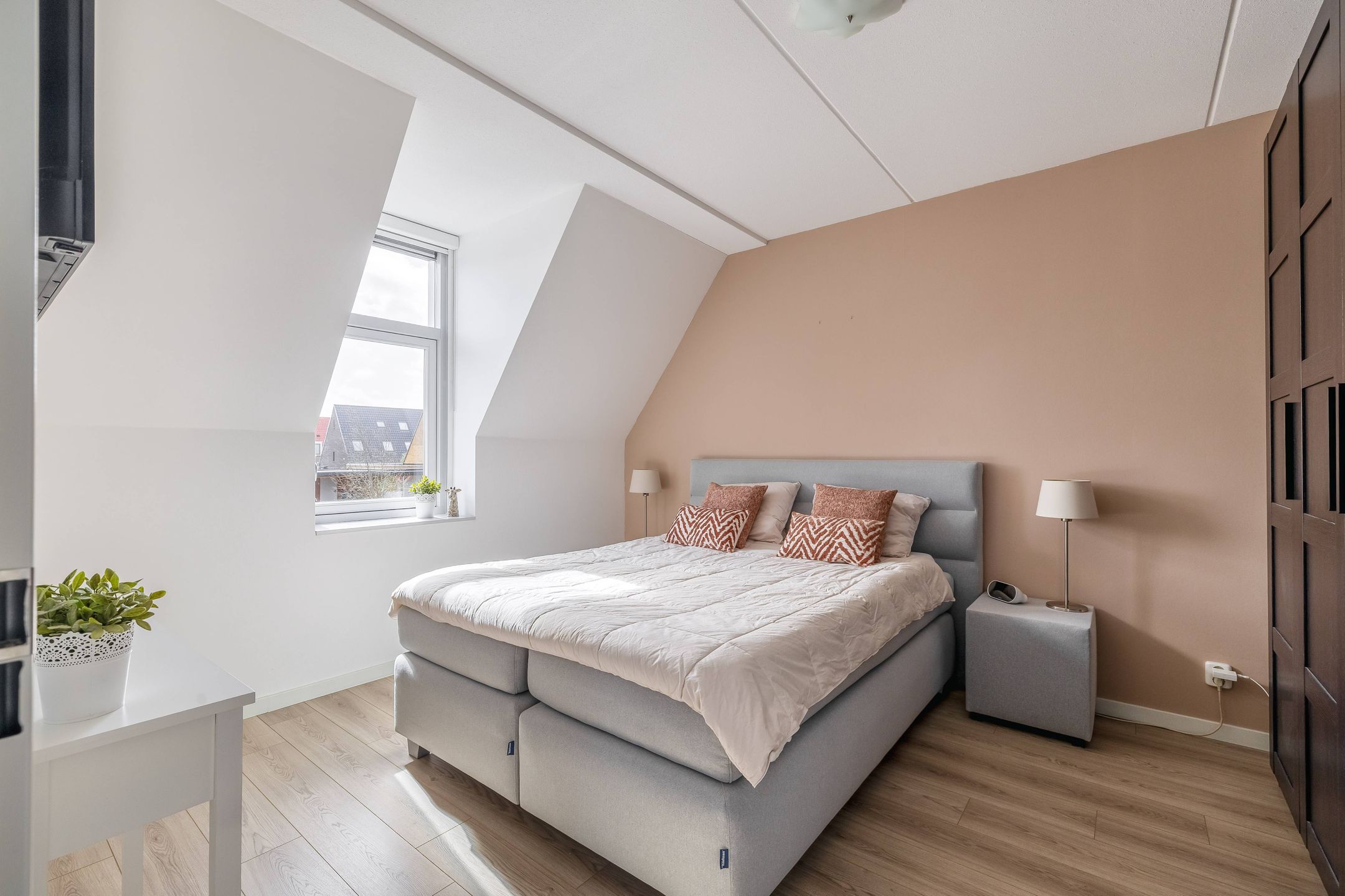 Photo 30 of Koningin Máximalaan 88