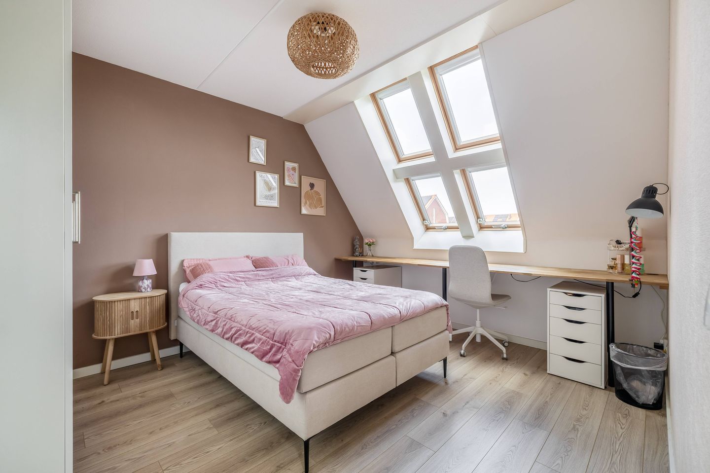 Photo 35 of Koningin Máximalaan 88