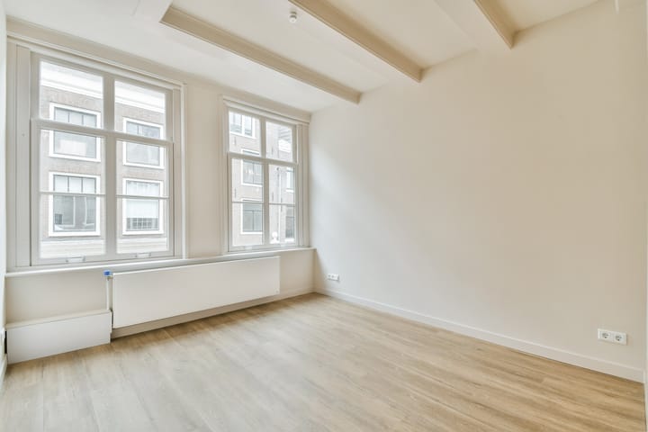 Photo 3 of Herenstraat 20-B