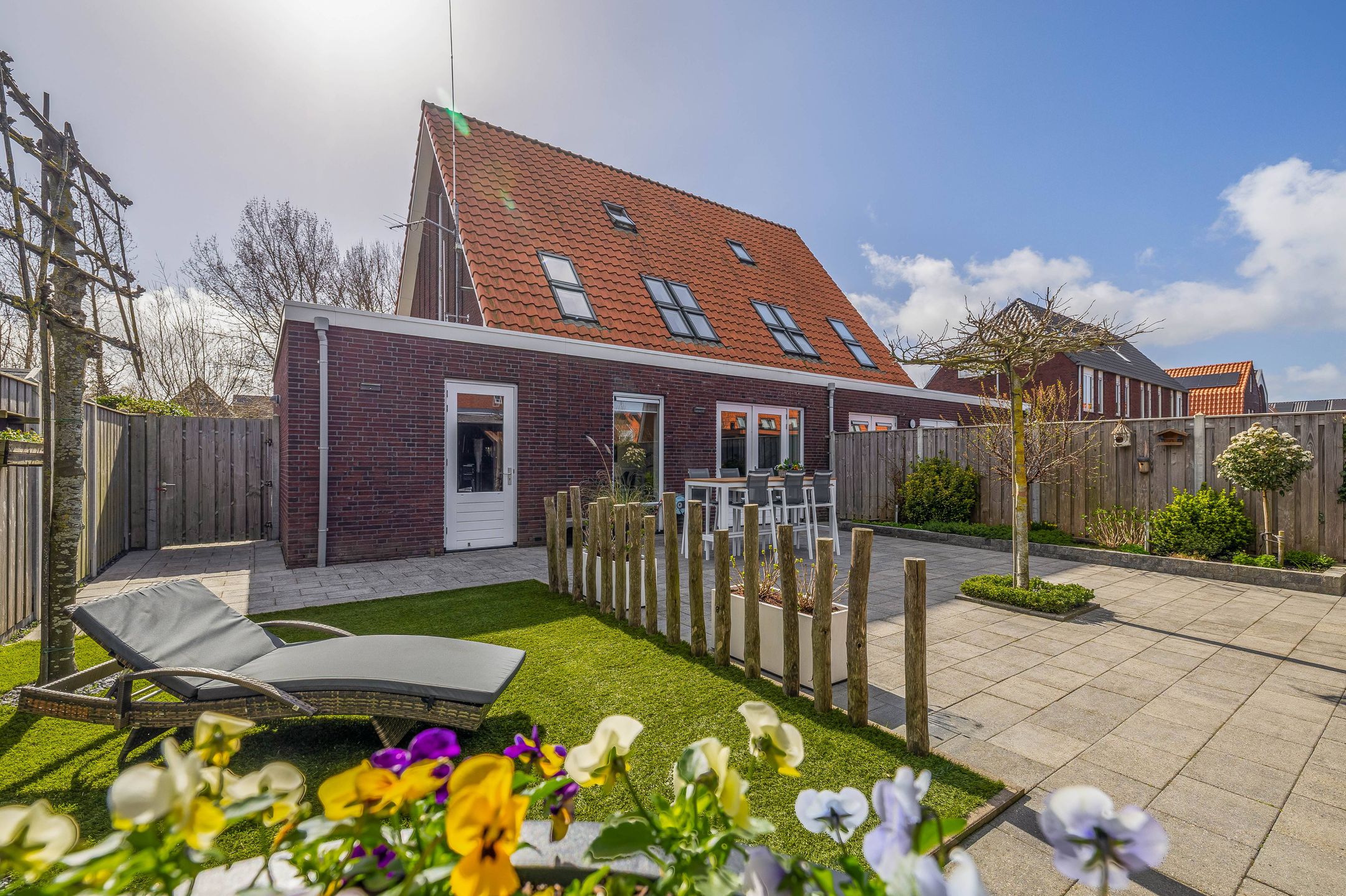 Photo 24 of Koningin Máximalaan 88