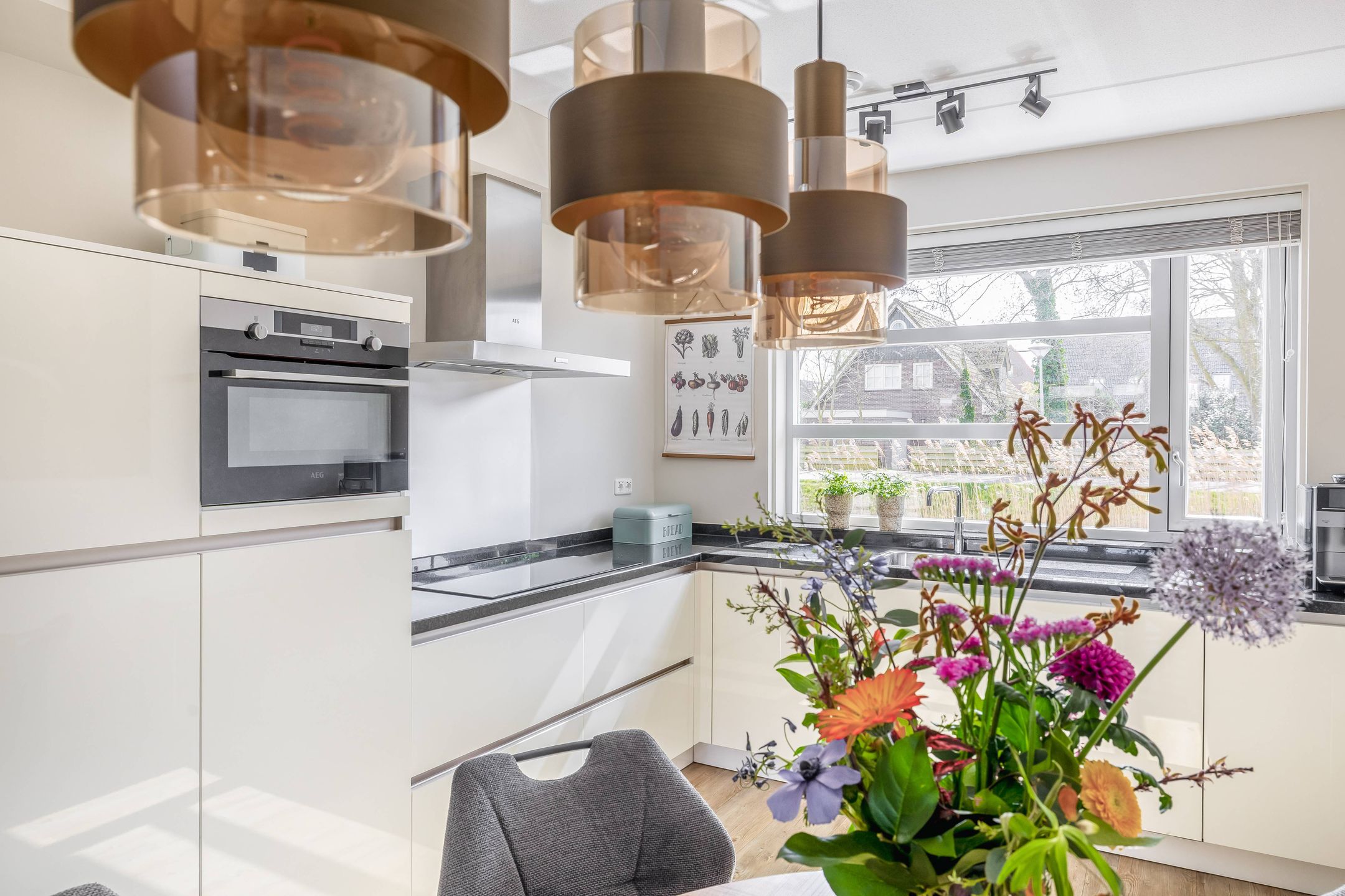 Photo 18 of Koningin Máximalaan 88