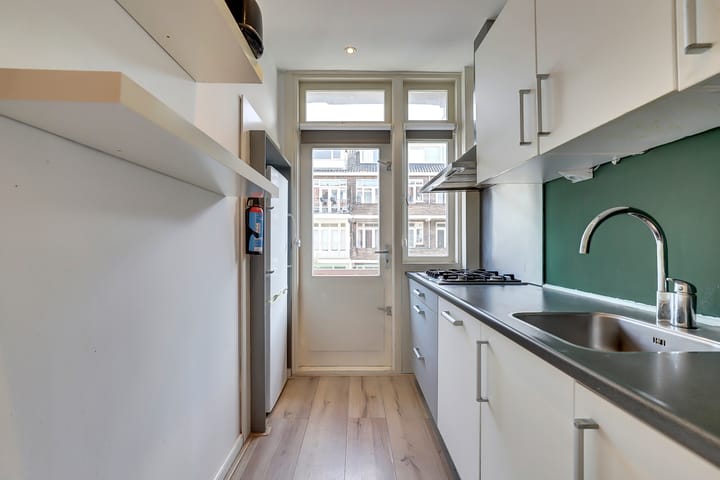 Photo 3 of Bragastraat 28