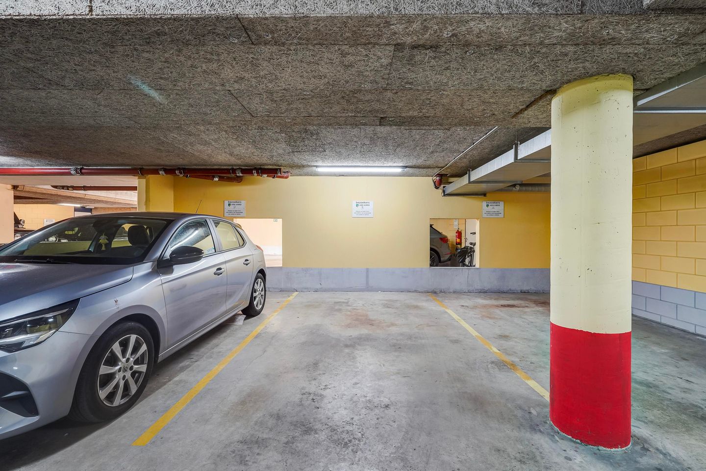 Foto 10 van Raadhuisplein 6