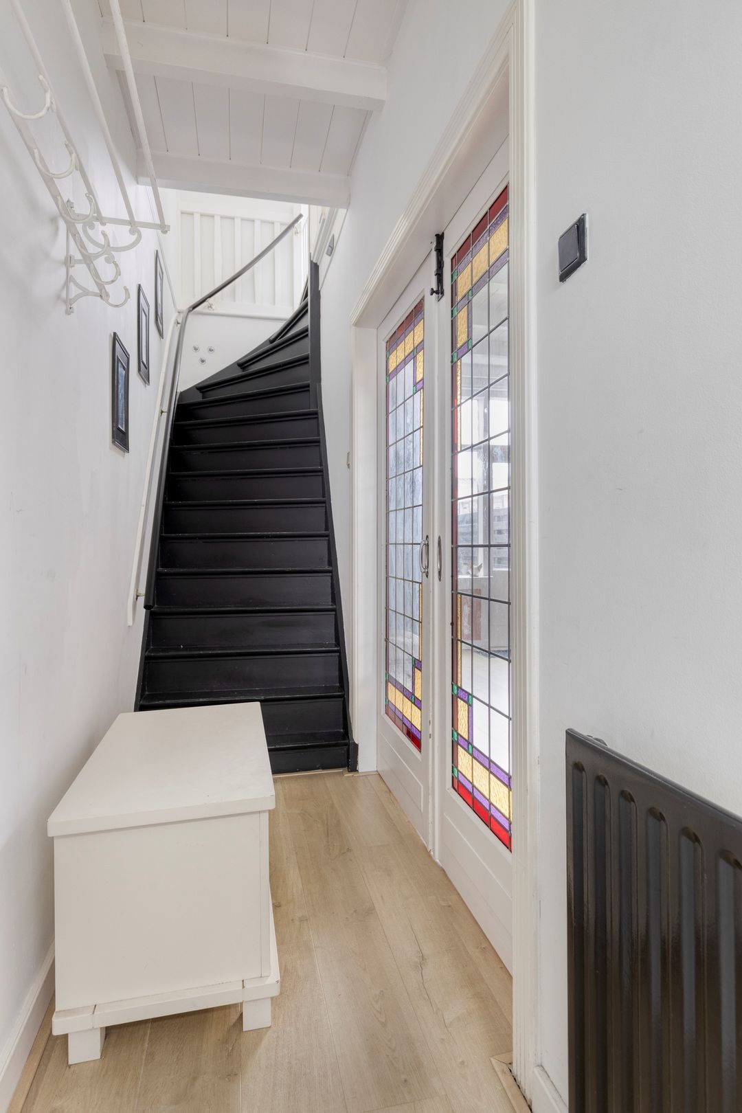 Charming corner house with character and authentic details — 13