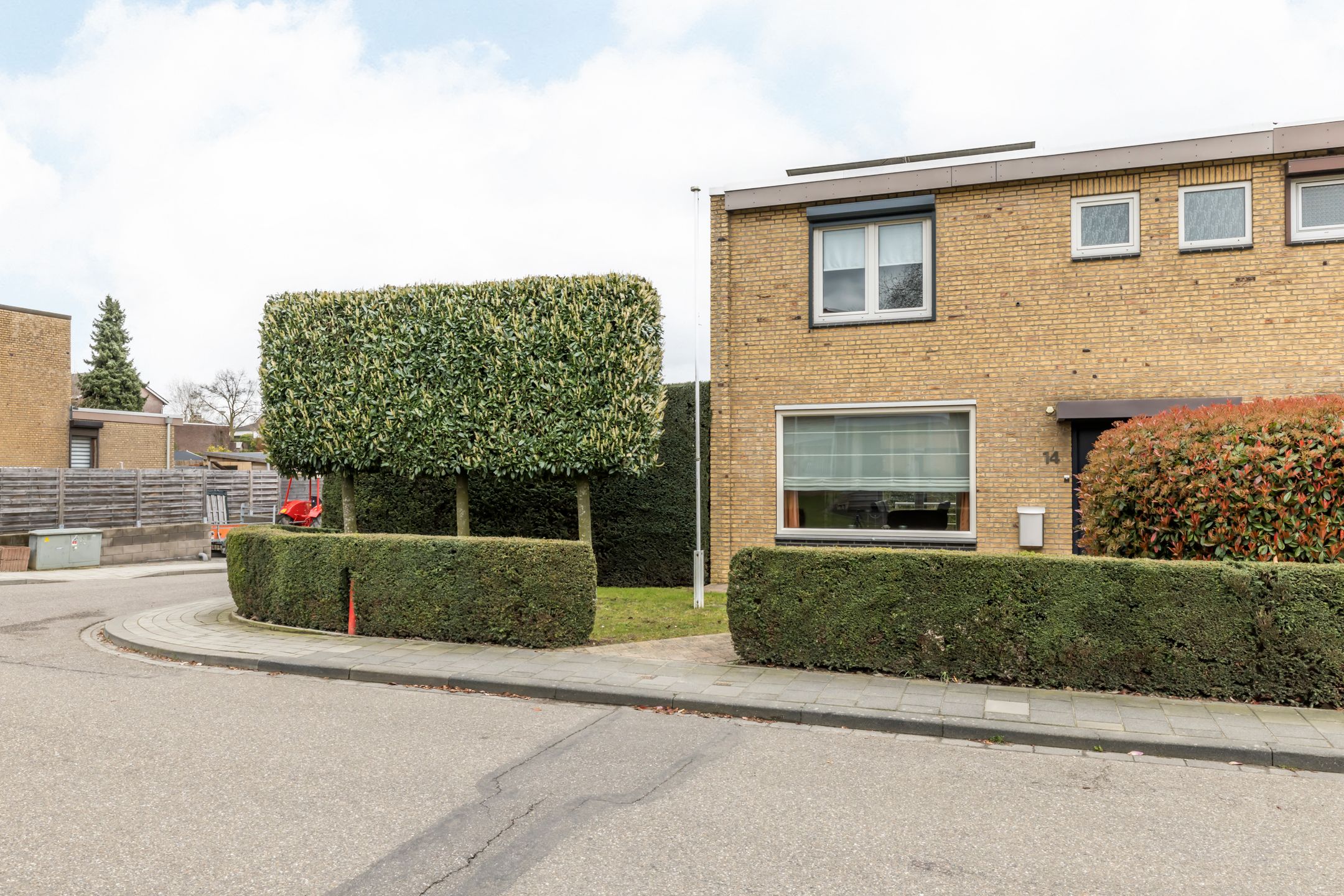 Foto 33 van Spoorstraat 14