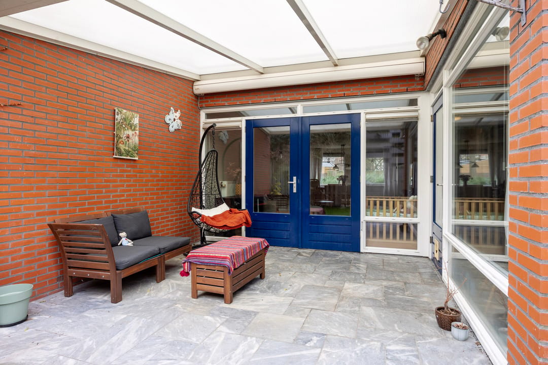 Spacious Family Home with Private South-Facing Garden and Energy Label A — 31