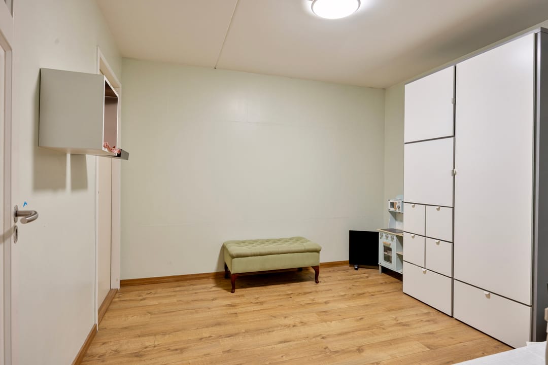 Spacious Family Home with Private South-Facing Garden and Energy Label A — 16