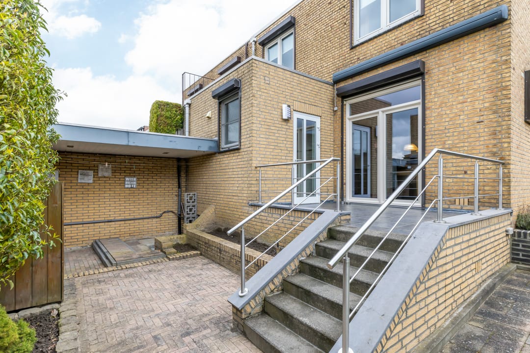 Foto 26 van Spoorstraat 14