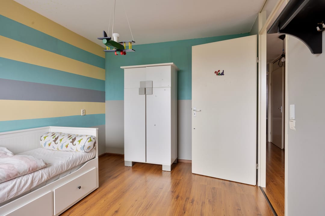 Spacious Family Home with Private South-Facing Garden and Energy Label A — 26