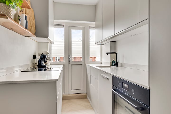 Photo 4 of Herenstraat 166