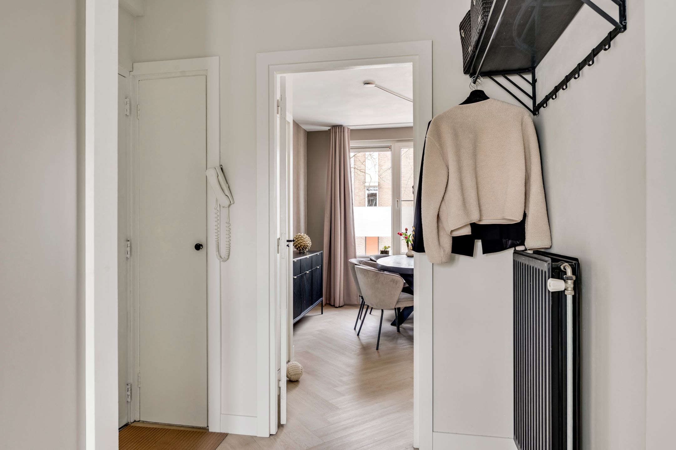 Photo 9 of Herenstraat 166