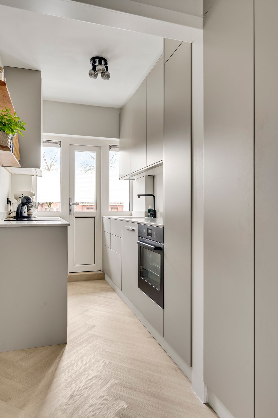 Photo 17 of Herenstraat 166