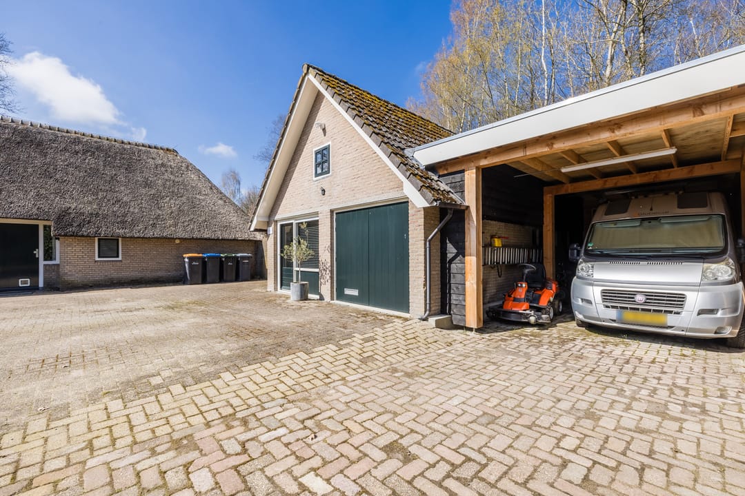 Thatched Farmhouse with Private Forest, Pool and Pond in Koekange — 53