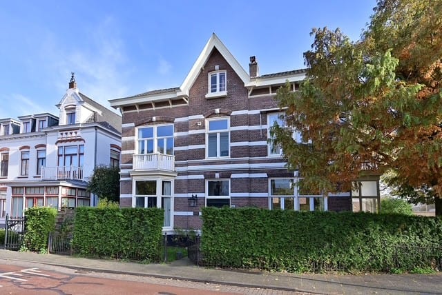 Hoge Naarderweg 20