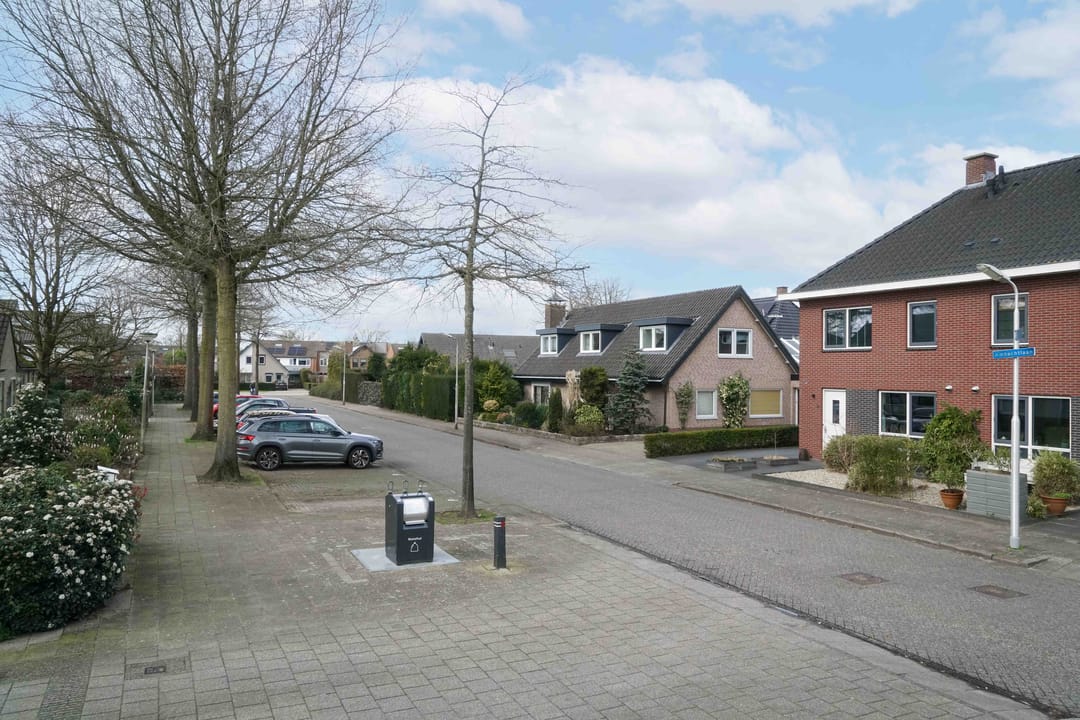 Foto 43 van Ambachtlaan 1-A