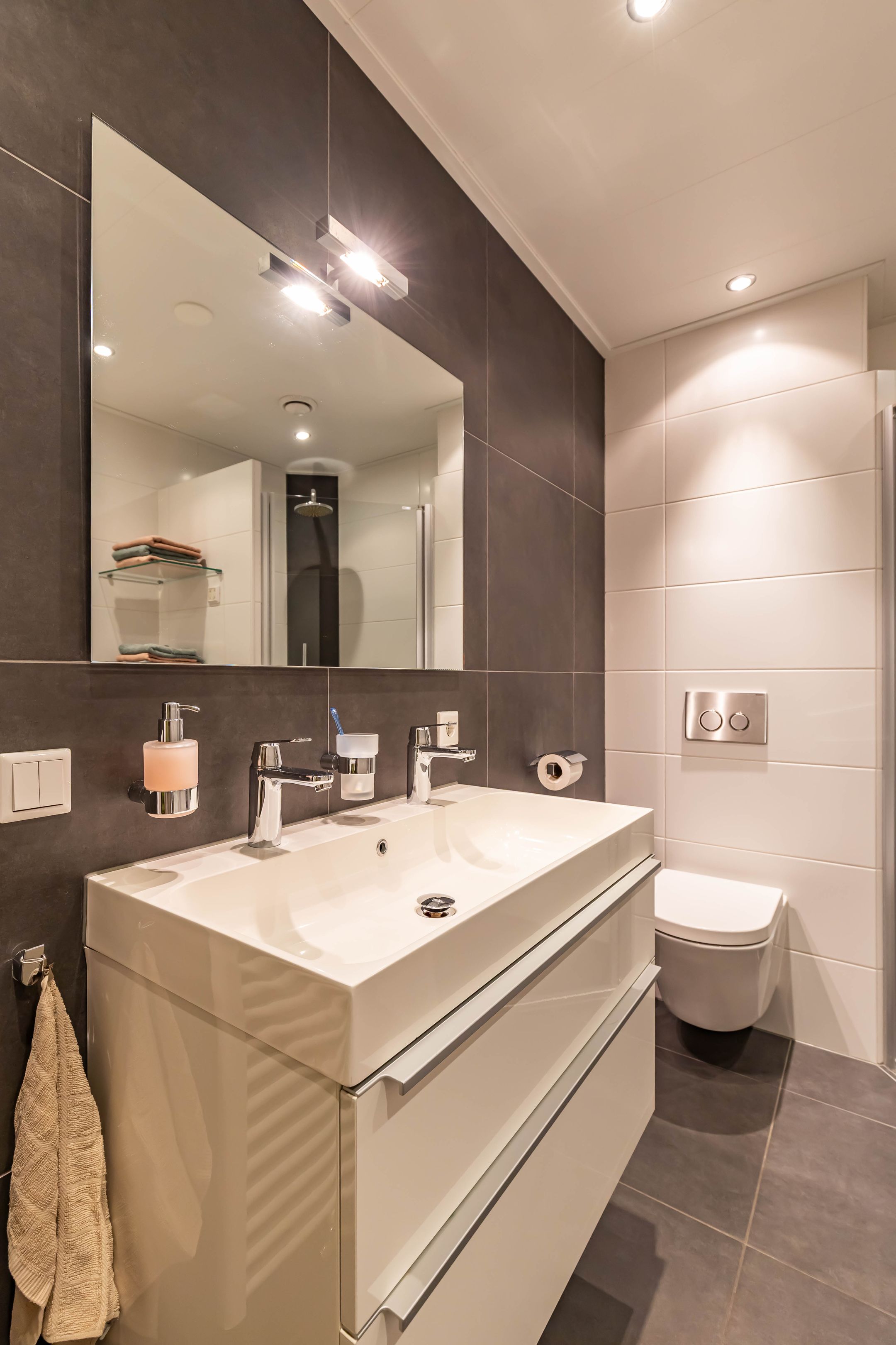 Foto 18 van Siersteenlaan 391