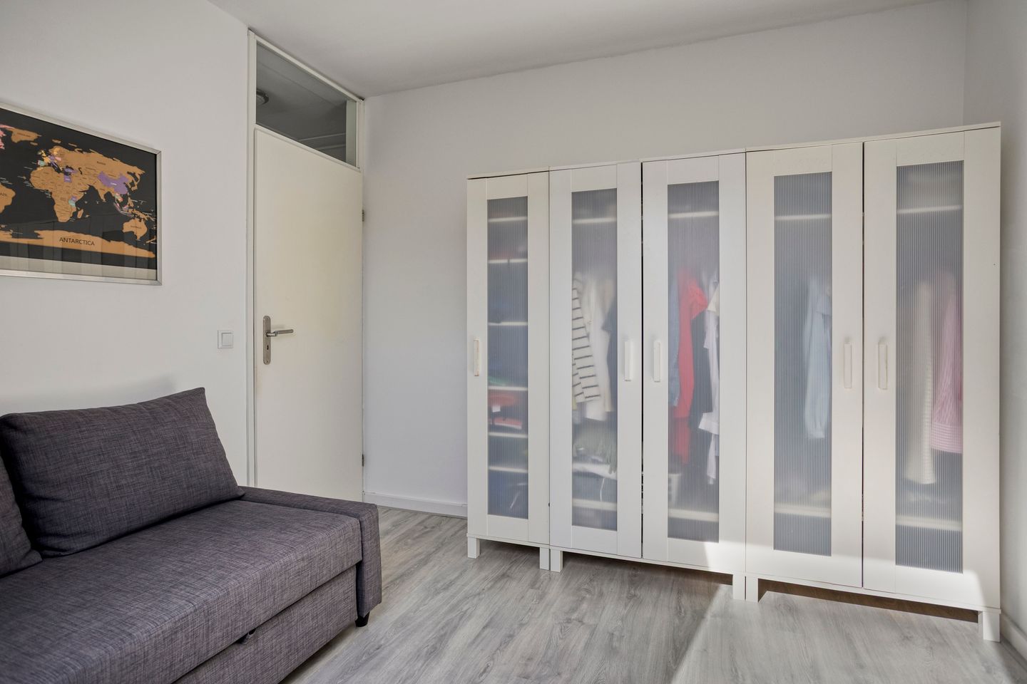 Move-in ready terraced house with sunny garden and private parking in Soest — 19