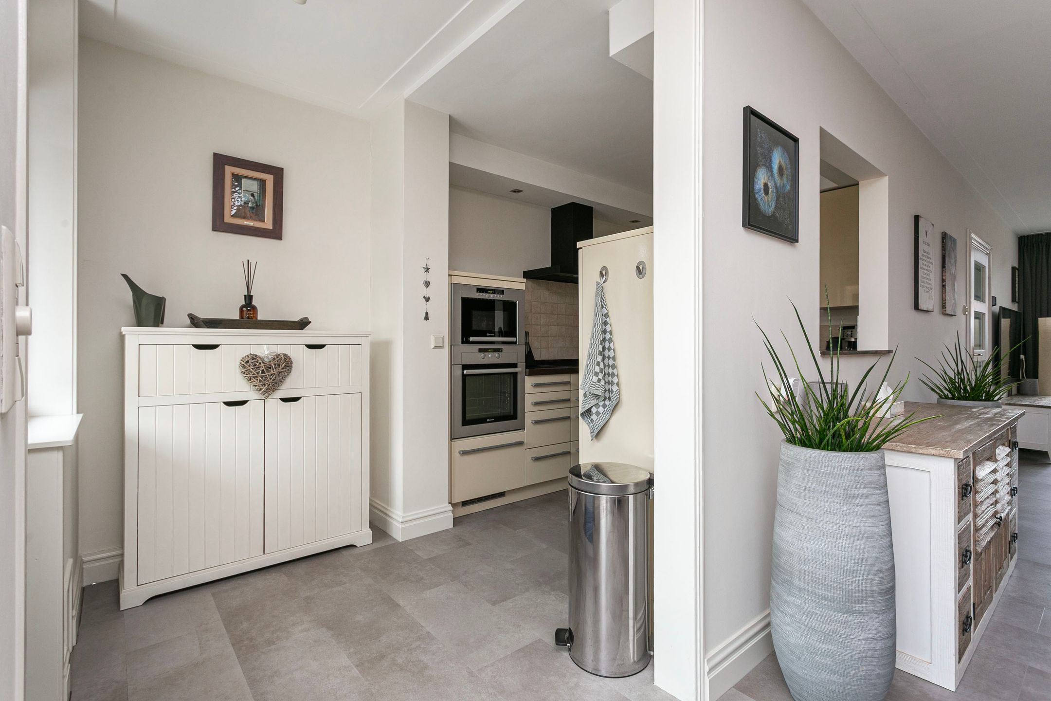 Foto 12 van De Beaufortweg 8