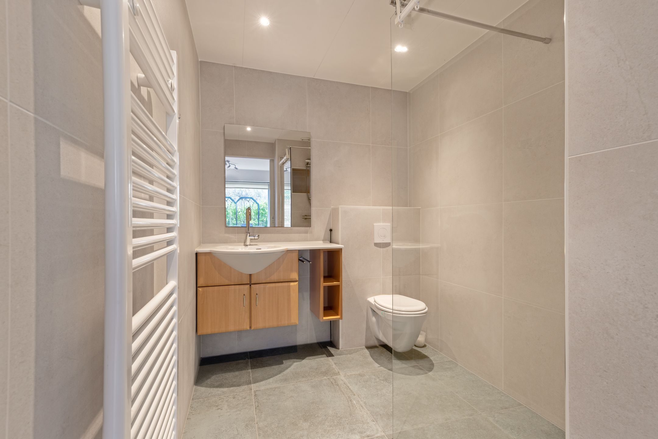 Age-Friendly Terraced Home with Garden Adjacent to Park in Hoofddorp — 15