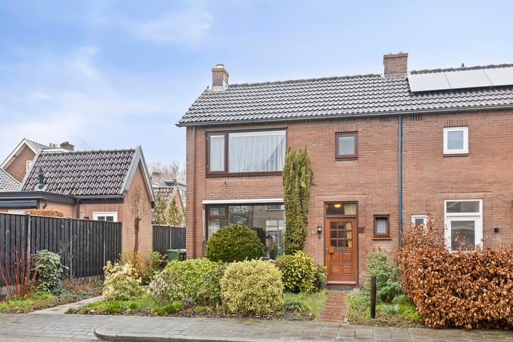 Photo 4 of Voorlandseweg 25