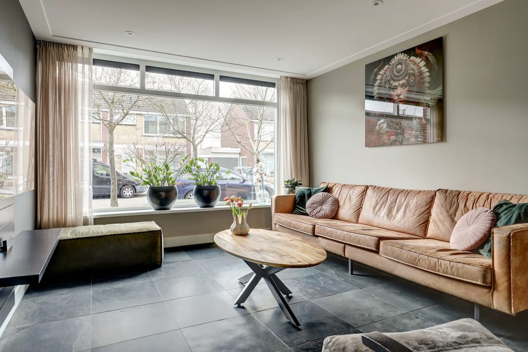Photo 2 of Dibbitsstraat 10