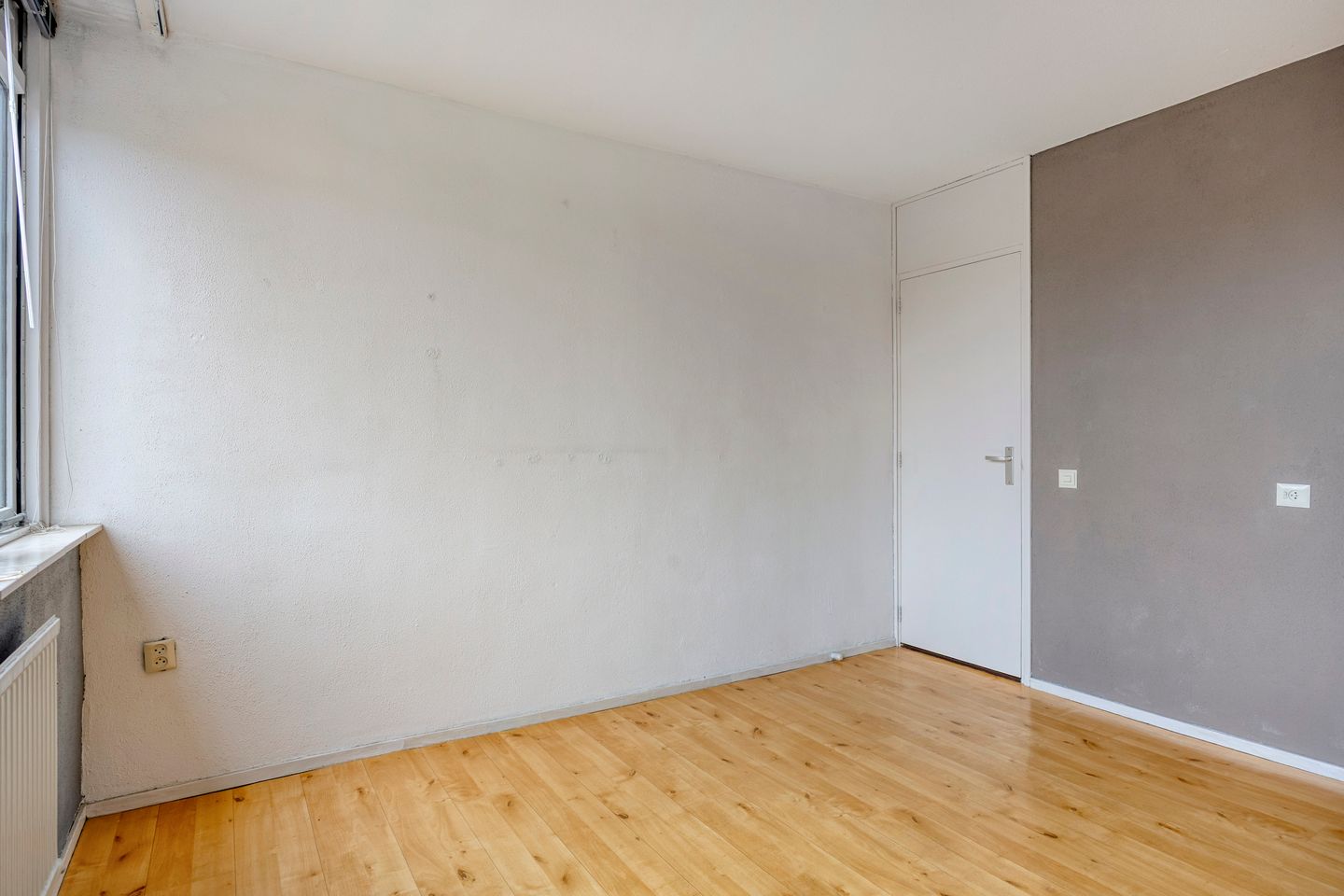 Spacious Family Home with Four Bedrooms and South-Facing Garden in Quiet Langdonk Neighborhood — 14