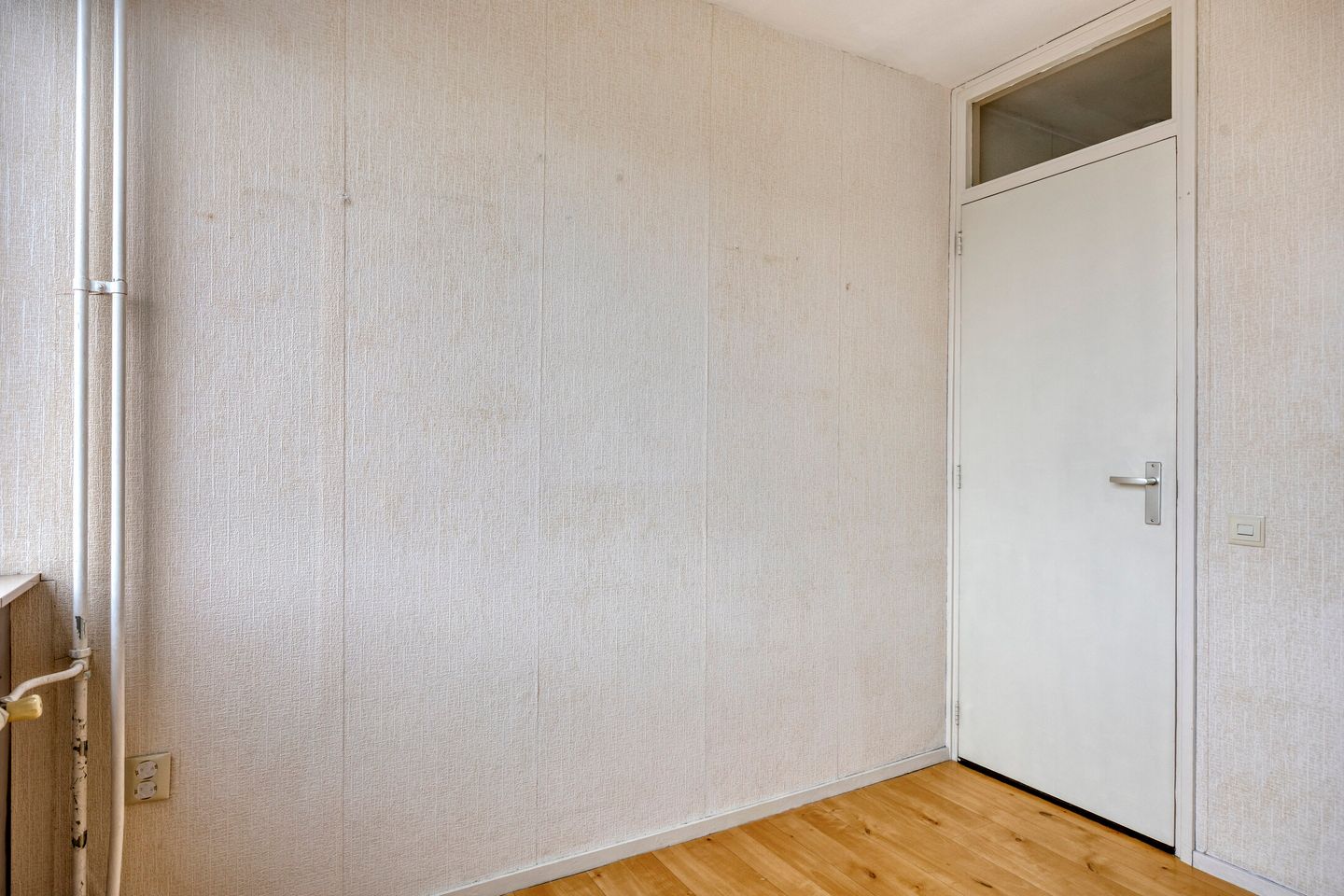 Spacious Family Home with Four Bedrooms and South-Facing Garden in Quiet Langdonk Neighborhood — 20