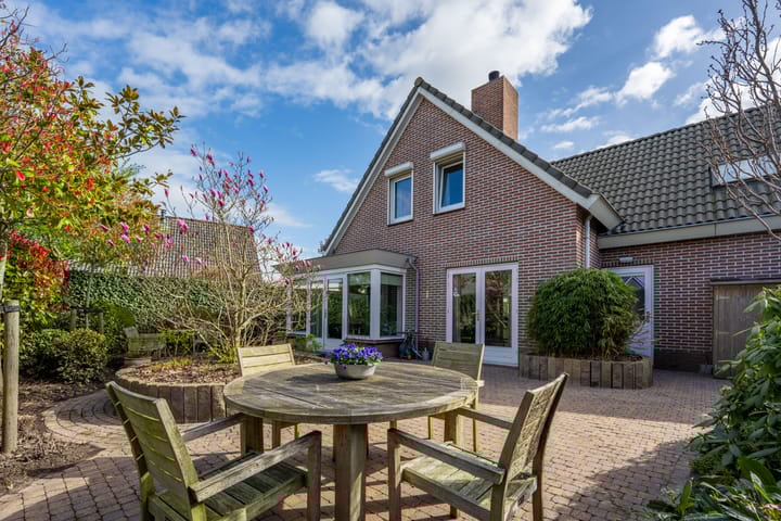 Photo 2 of Wim Schuhmacherhof 8