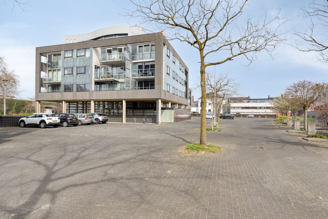 Photo 1 of Mr. J.H. de Pontplein 69