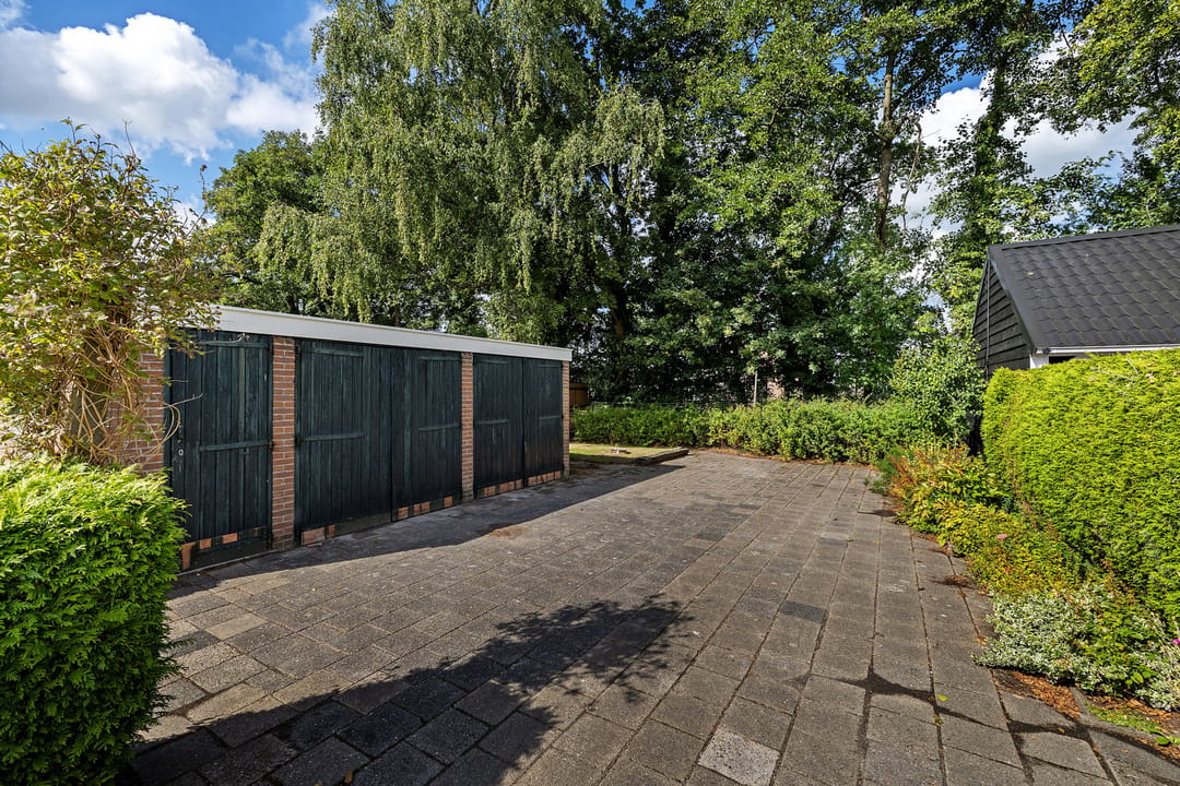 Photo 38 of Bruinsslotstraat 56