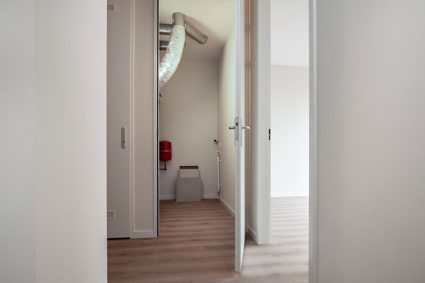 Modern 3-Room Apartment in Hyde Park Hoofddorp with Balcony — 19