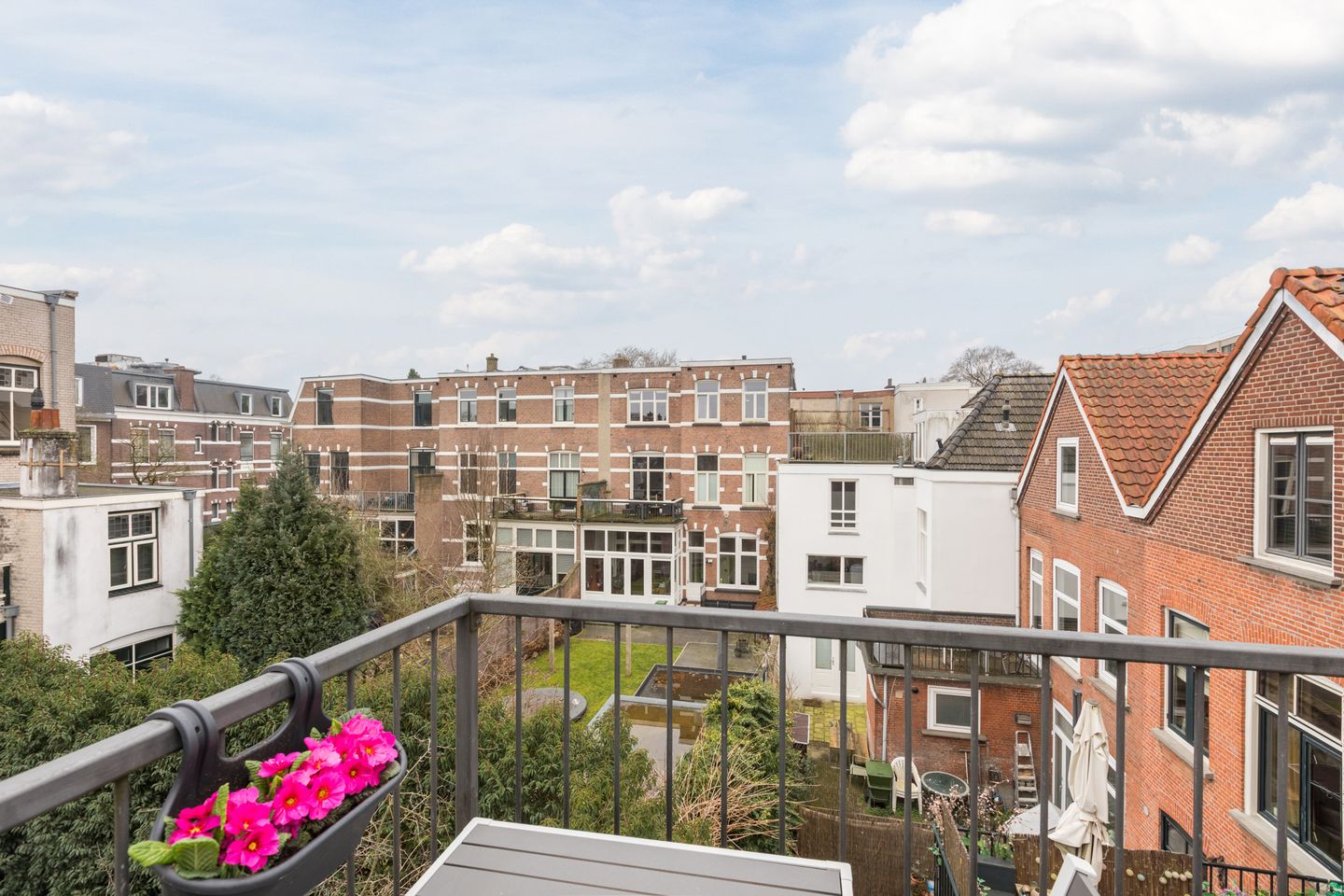 Photo 34 of Hugo de Grootstraat 18