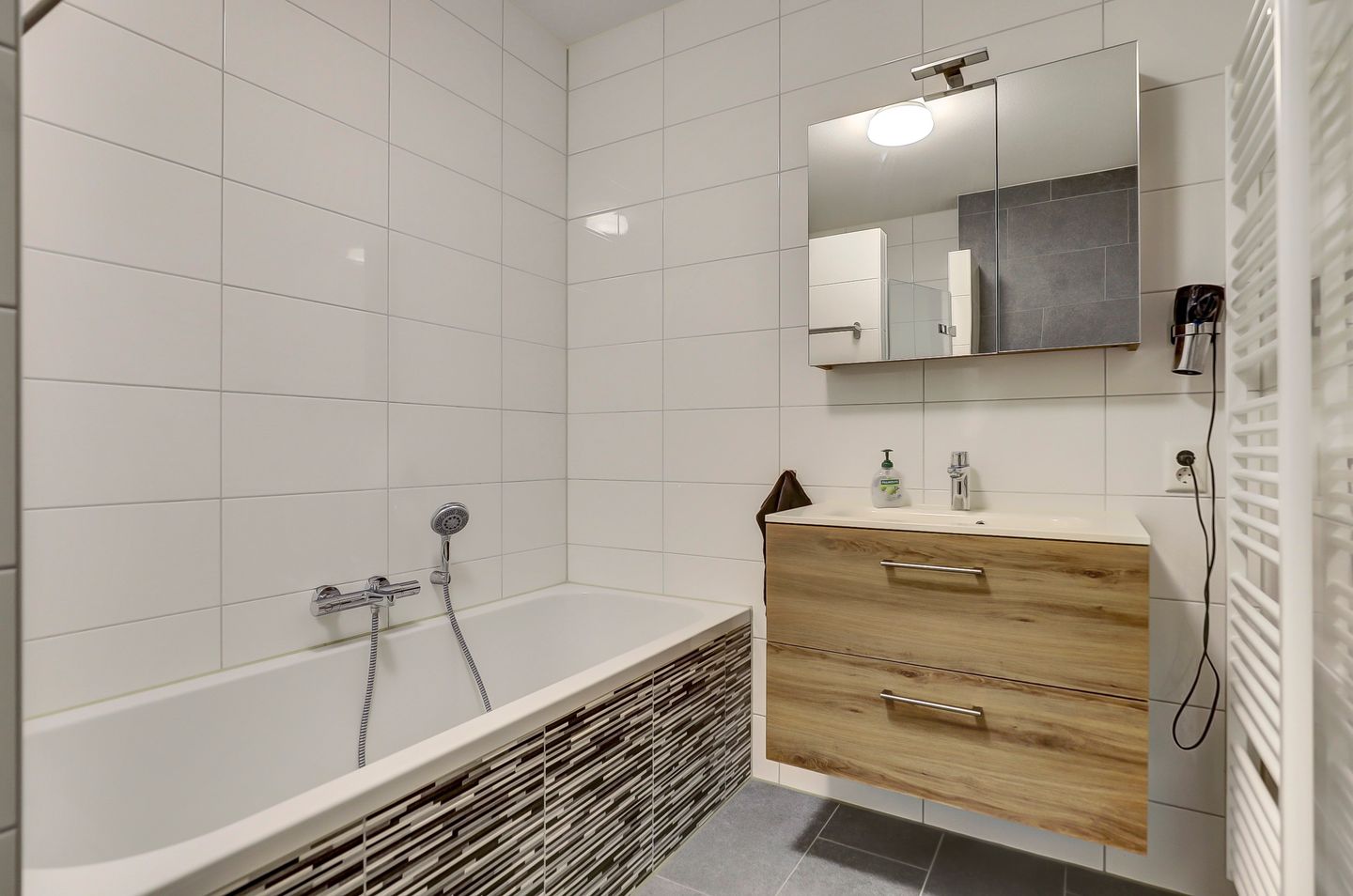 Photo 19 of Tiny Verlinden - Bremmersstraat 43