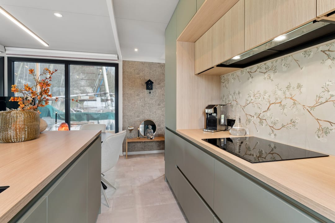 Luxury Sustainable Water Living in a 2024 HT-Lofts Houseboat — 17