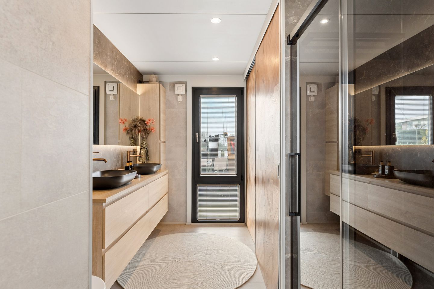Luxury Sustainable Water Living in a 2024 HT-Lofts Houseboat — 25
